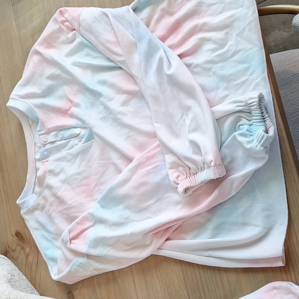 Matching Set - Picture 3 of 4